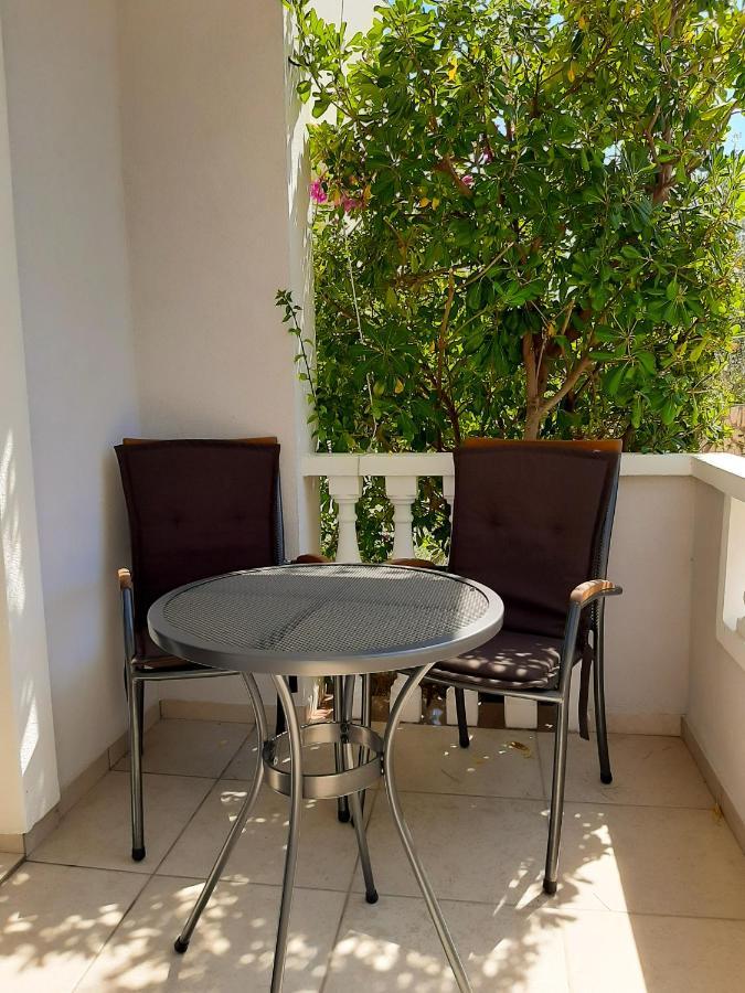 Apartments Stokic ราบ ภายนอก รูปภาพ