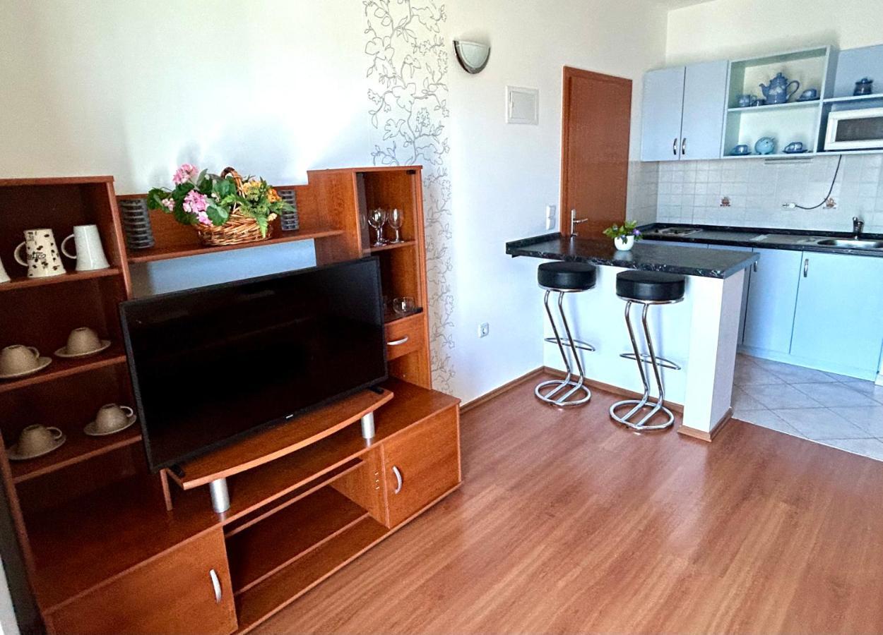 Apartments Stokic ราบ ภายนอก รูปภาพ